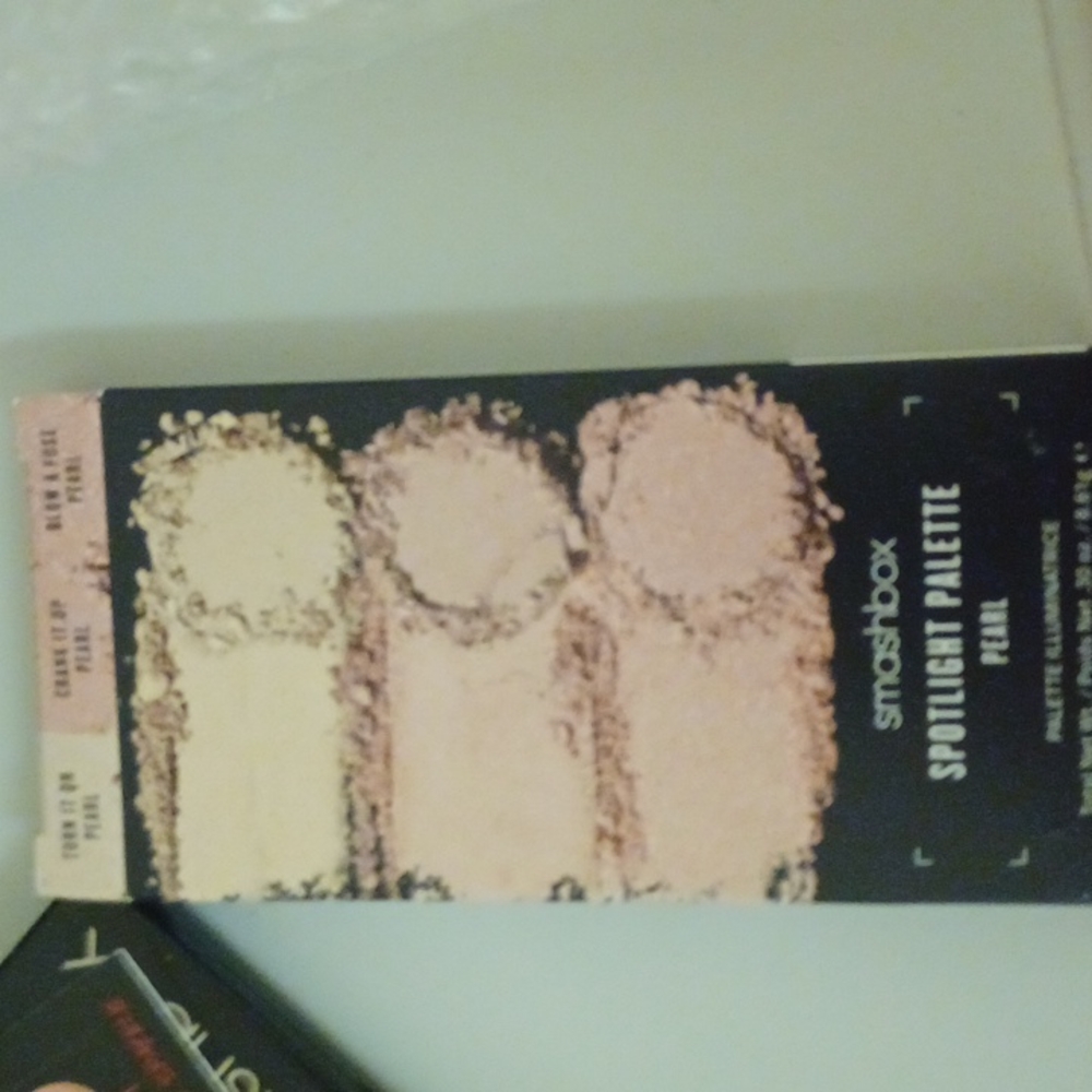 Smashbox spotlight palette pearl